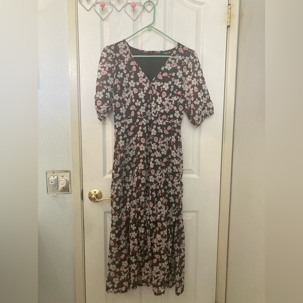 Nasty gal Midi dress with puff sleeves